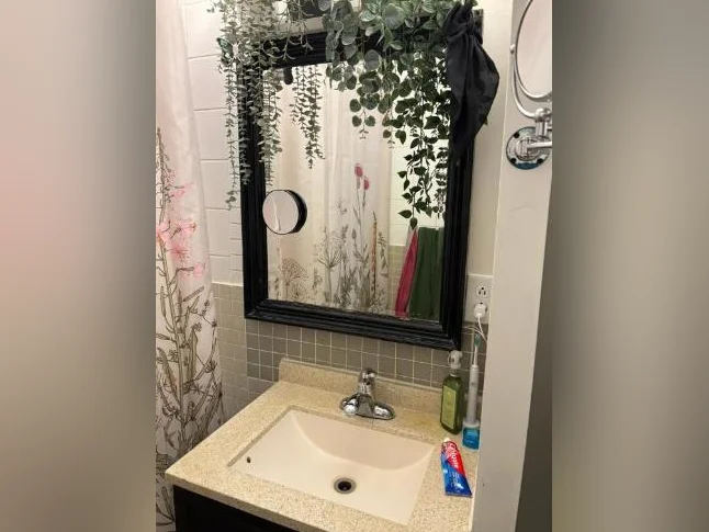 Superbe 41/2 style condo a Rosemont avec cour thumbnail 7