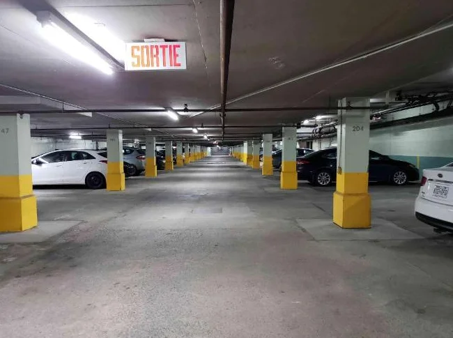 TOUT INCLUS, MEUBLÉ, Grand condo 3et1/2 830p.ca à louer, 1748$, St-Lambert thumbnail 10