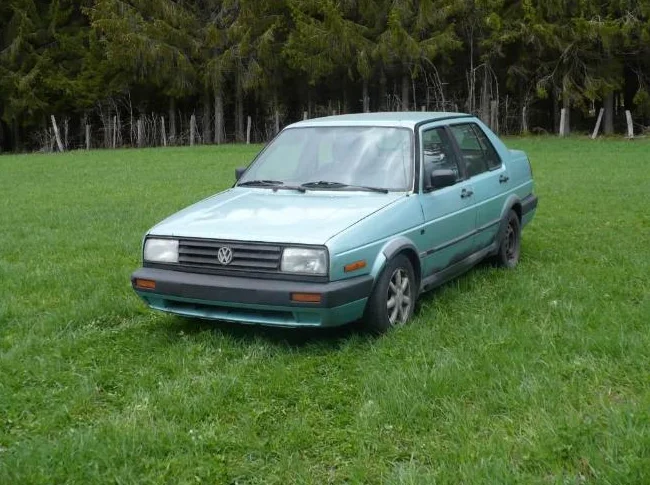 Un lot de pièces pour Jetta 1992 et antérieur MK2 joint une photo du modèle