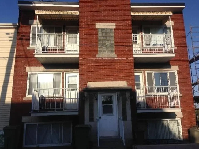 Lachine 3 ½ Disponible 1 juillet ou avant, 2 balcons, cour thumbnail 2