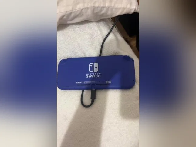 Nintendo switch lite thumbnail 3