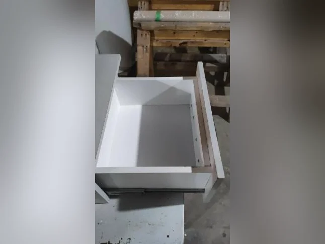Table de nuit autoportante pour coin/Self-supporting bedside corner tables thumbnail 3