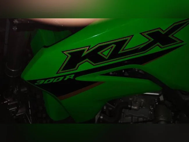 Kawasaki klx300r.....2022 thumbnail 3