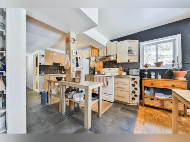 Appartement à louer très grand 4 1/2 Saint-Sauveur thumbnail 6