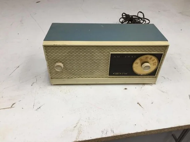 Radio vintage thumbnail 2