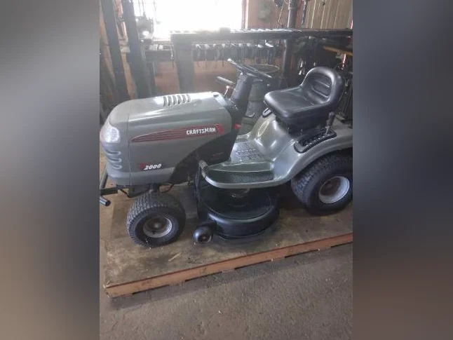 Tracteur a gazon