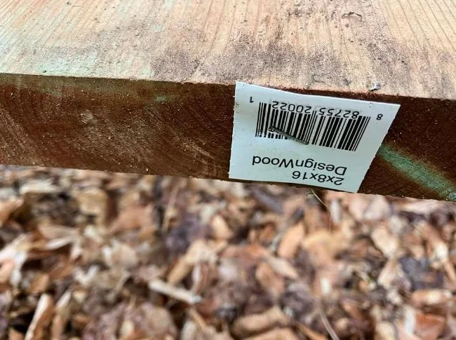 Bois traité brun Valeur de 400$ laisse à 275 $. Une aubaine! thumbnail 3