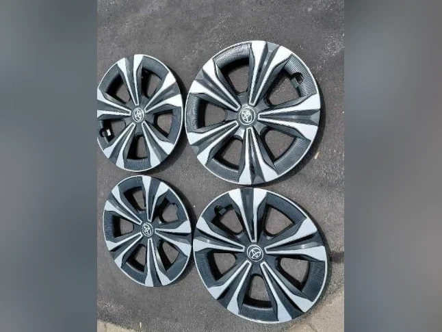 Enjoliveurs Toyota 17 po. (4)