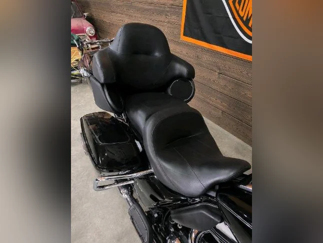 Harley-Davidson FLHTCU 2014 thumbnail 4