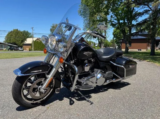 2014 Road King Harley-Davidson thumbnail 2