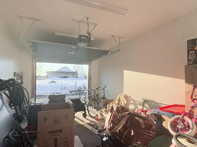 Garage privé / entrepôt Terrebonne, 340$/mois, 1er juillet 2026 thumbnail 3