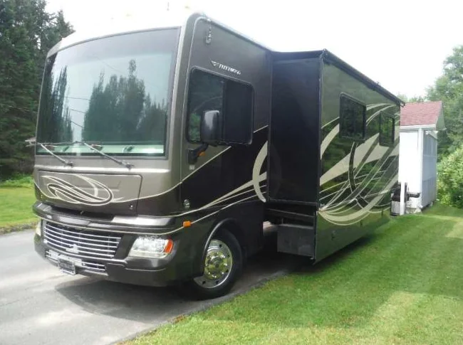 2015 Classe A Fleetwood Bounder 35K 36 pi. négociable vente rapide