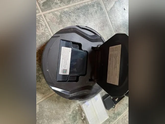 Balayeuse robot (style roomba) thumbnail 4