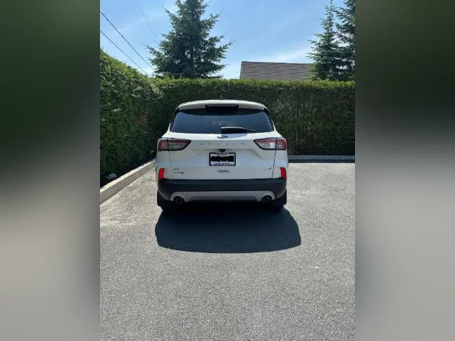 Ford Escape SE thumbnail 2