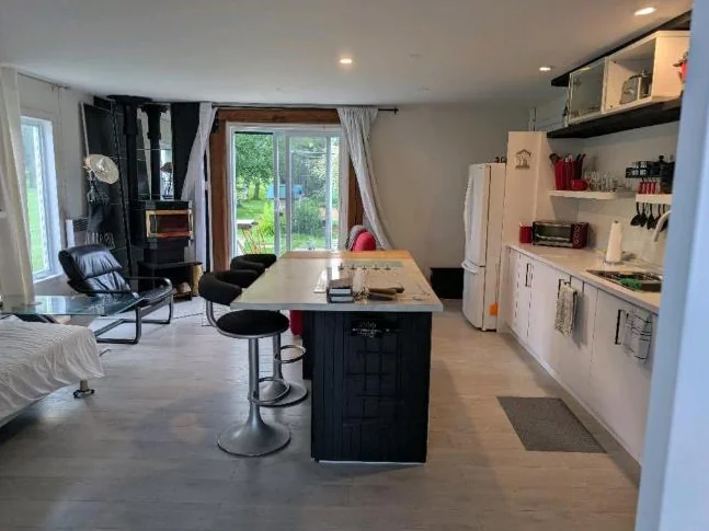 Loft a louée. thumbnail 5