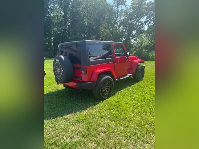 Wrangler Sahara thumbnail 2