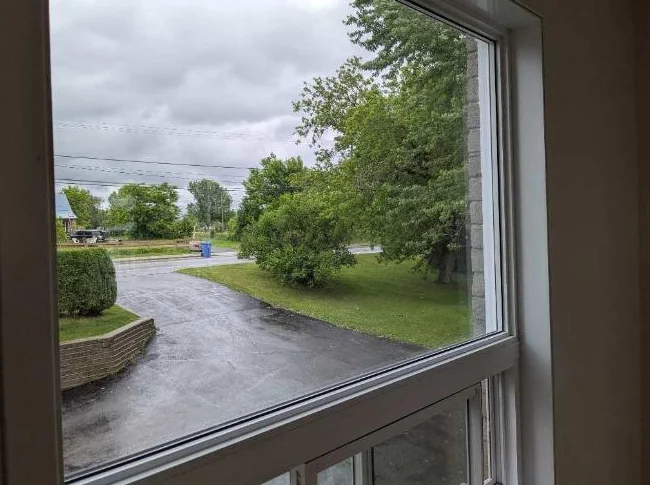 Condo bord du fleuve a vendre ou louer thumbnail 3