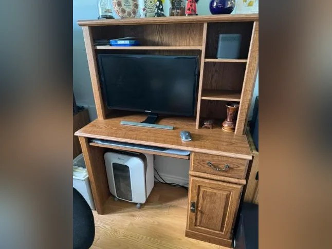 Bureau d’ordinateur neuf
