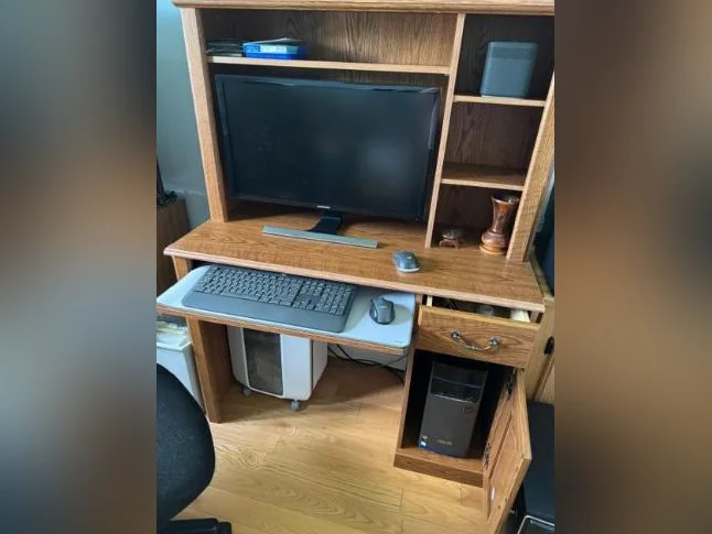 Bureau d’ordinateur neuf thumbnail 2