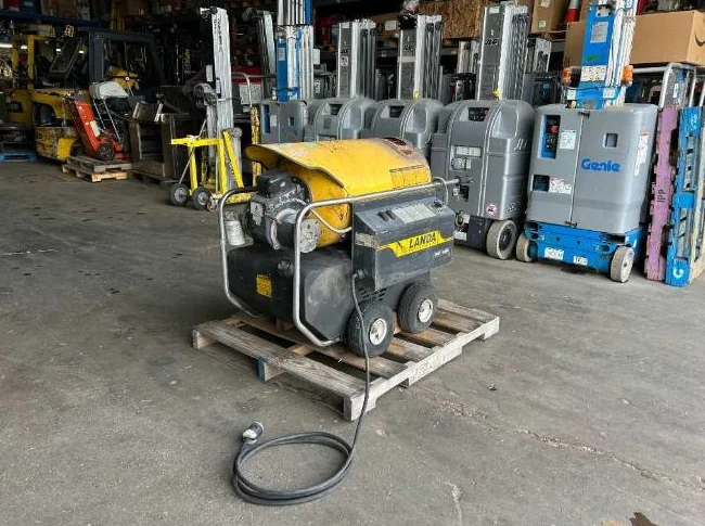 Machine à pression à eau chaude Landa 2000 PSI/ 4.2GPM Hot water pressure washer
