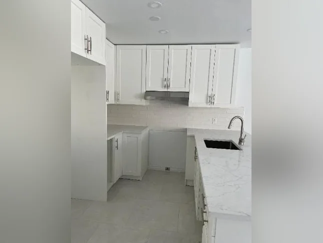 Grand 5 ½ entièrement rénové à Longueuil – Disponible maintenant! thumbnail 10